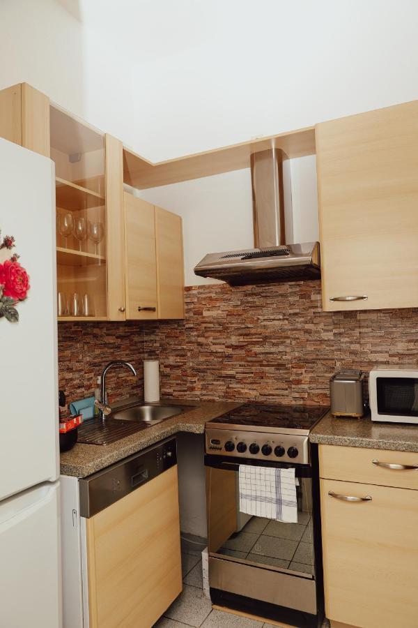 Ruhiges Terrassen Apartment Відень Екстер'єр фото