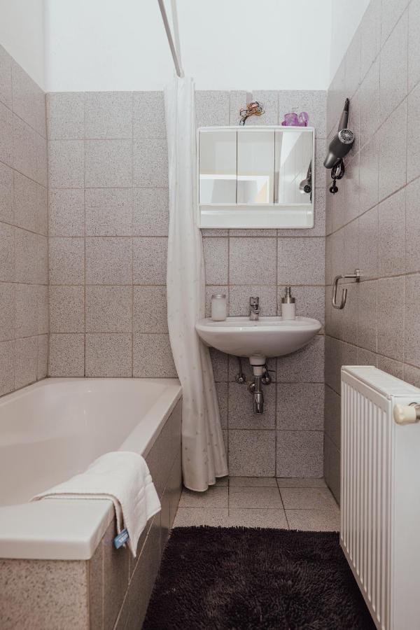 Ruhiges Terrassen Apartment Відень Екстер'єр фото